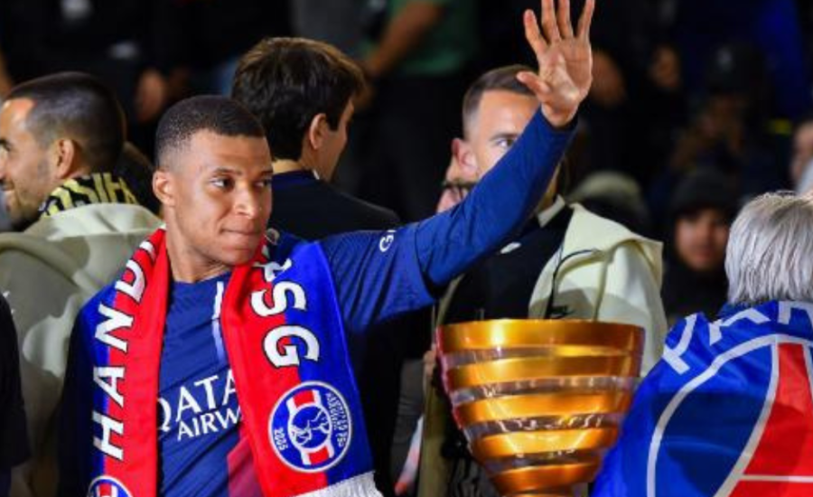 Mbappé’s mum drops Real Madrid transfer hint at PSG farewell