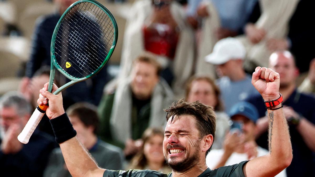 Wawrinka sends Murray packing in French Open 1st round