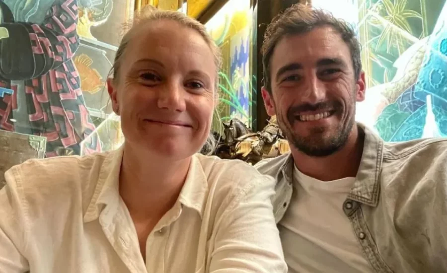 Mitchell Starc showers love on wife Alyssa Healy after KKR wins the IPL 2024 title