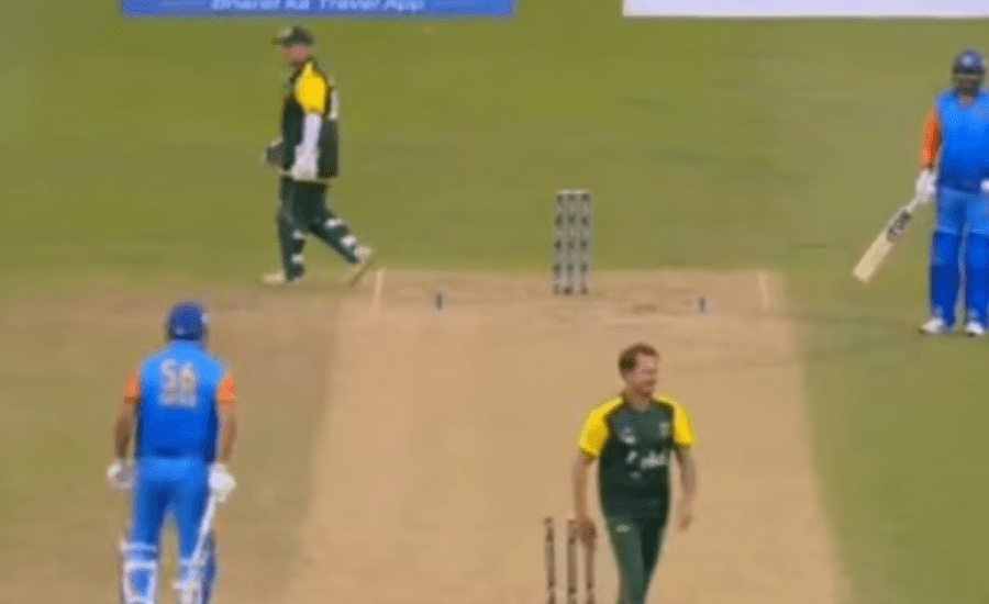 Irfan Pathan loses cool at brother Yusuf over run out, verbal spat ensues after horrific mix-up in WCL 2024 match