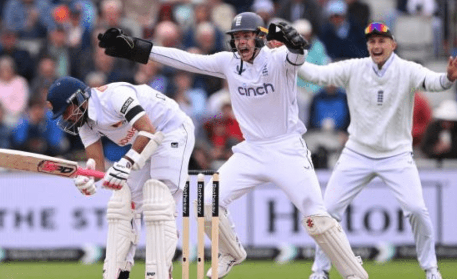 The 93mph bouncer and unplayable shooter: Uneven Old Trafford pitch left Sri Lanka with no idea