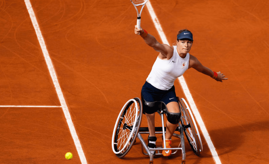 “Spiders”, 100m sprints and basketball dunks: How wheelchair tennis players get fast on the court