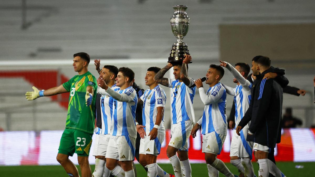 Argentina ease past Chile in World Cup qualifier