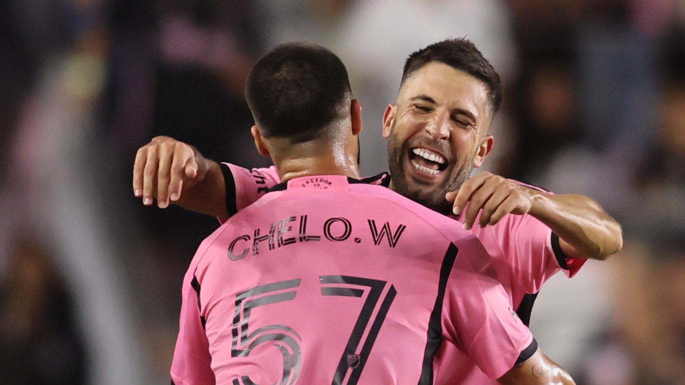 Jordi Alba’s screamer propels Inter Miami to MLS playoff victory